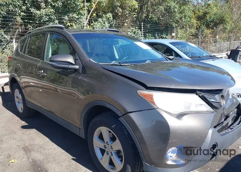 2014 Toyota Rav4 Limited z USA, uszkodzony, nr VIN 2T3YFREV6EW126165